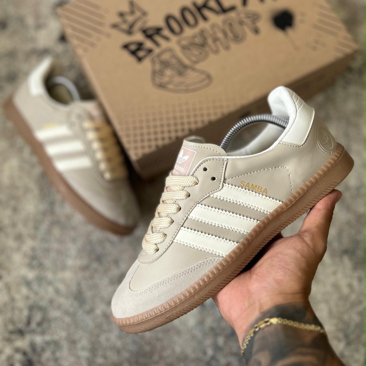 Adidas Samba OG (Gris-Blanco-Suela de goma)