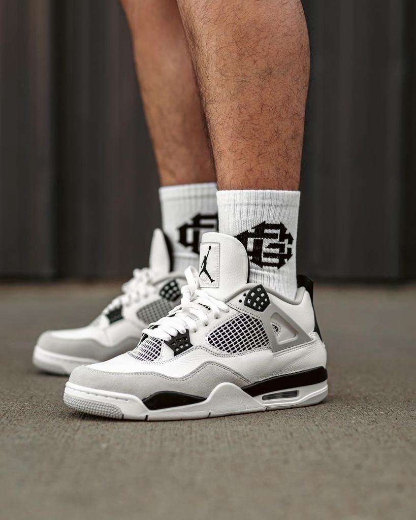 JD Retro 4