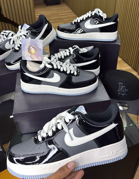 Nike Air Force 1 Low (Negro-Blanco)