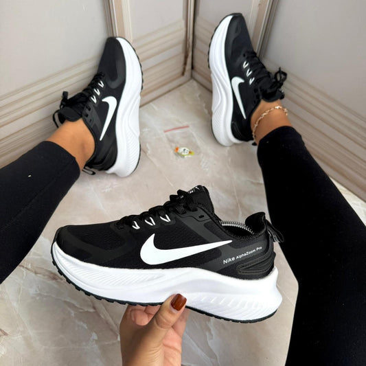 Nike Pegasustra Running (Negro-Blanco)