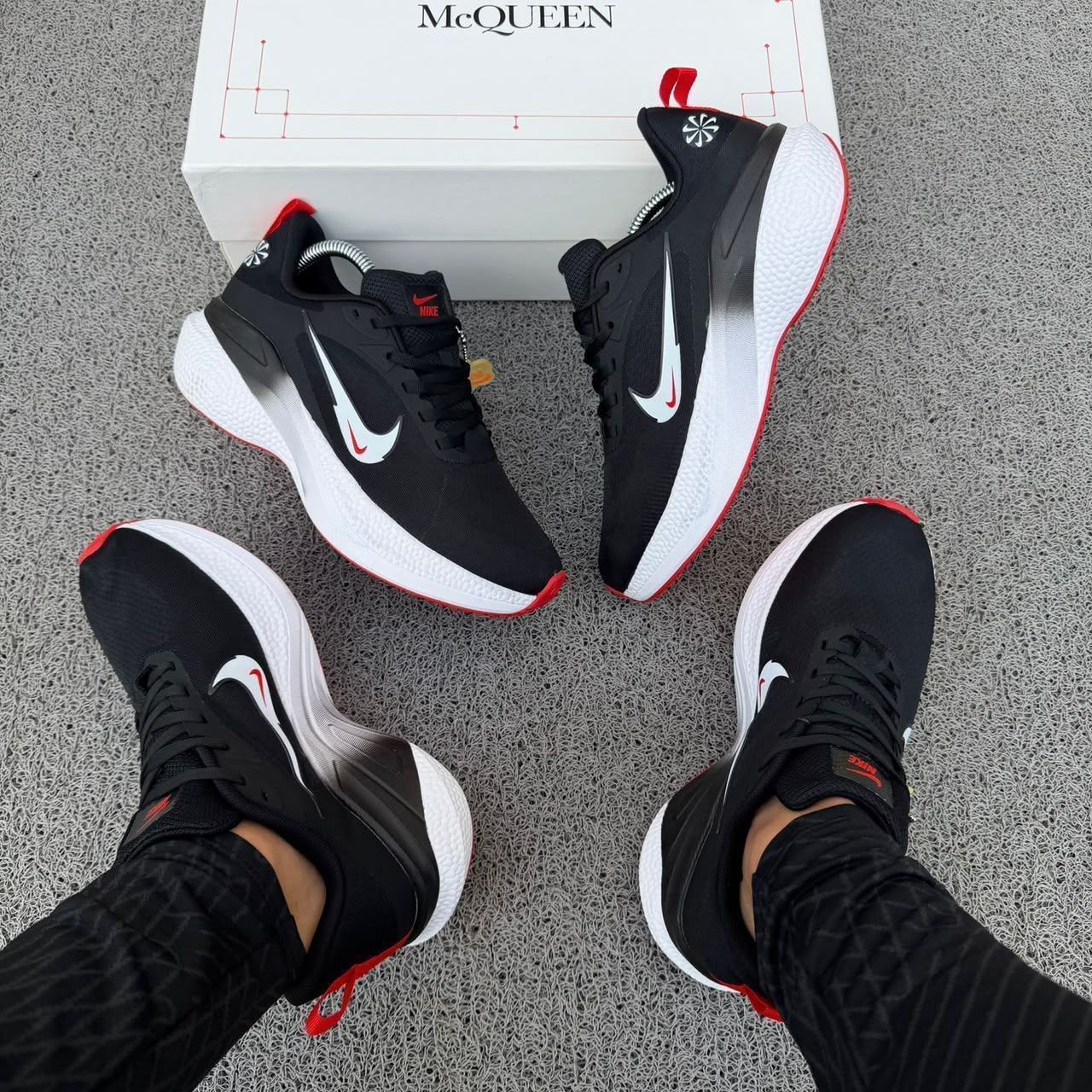 Nike Pegasustra Running (Negro-Gris-Rojo)